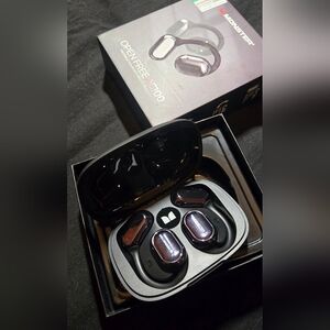 Monster Black Wireless Earbuds